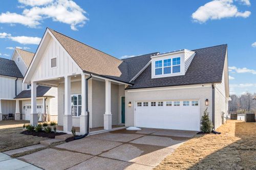 10217 Louanne Dr, Collierville, TN, 38017-5410 | Card Image