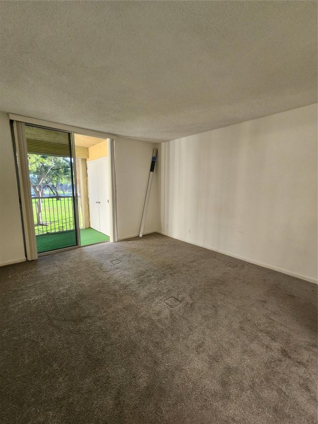 APT-211 - 3341 Nw 47 Th Ter, Condo with 1 bedrooms, 2 bathrooms and null parking in Lauderdale Lakes FL | Image 22