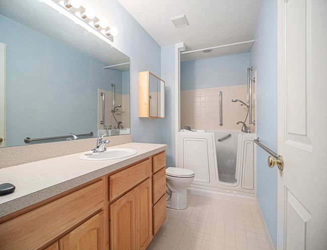 79 - 5481 Greenway Dr, Condo with 2 bedrooms, 2 bathrooms and null parking in Trenton MI | Image 19