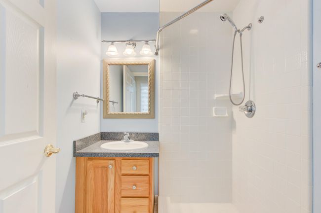 801 Sherman Dr, Condo with 2 bedrooms, 3 bathrooms and null parking in Royal Oak MI | Image 35