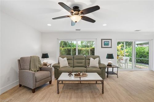 a19-22 Kings Rd, NAPLES, FL, 34112-0631 | Card Image