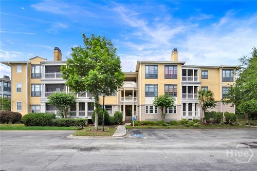 2713 Whitemarsh Way, Savannah, GA, 31410-5210 | Card Image