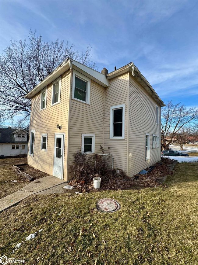 315 S Division St, Home with 3 bedrooms, 1 bathrooms and 1 parking in Audubon IA | Image 23