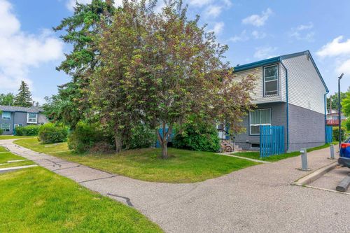 83-6440 4 Street Nw, Calgary, AB, T2K1B8 | Card Image