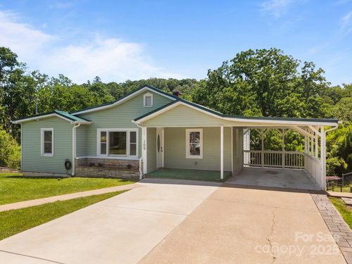 109 Short St, Waynesville, NC, 28786-2092 | Card Image