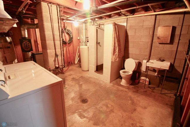Utility/3/4 bath | Image 36