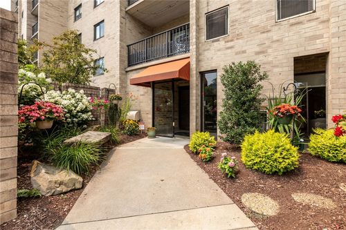 406-1400 Smokey Wood Dr, Swissvale, PA, 15218-2763 | Card Image