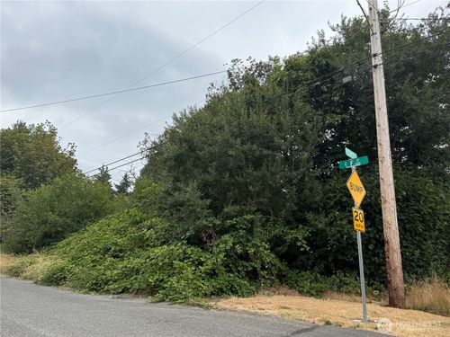 7811 E F St, Tacoma, WA, 98404-1054 | Card Image