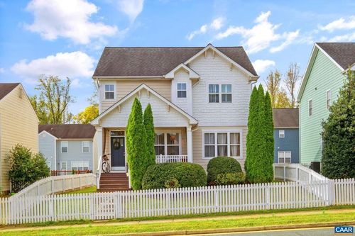 737 Country Green Rd, CHARLOTTESVILLE, VA, 22903-7852 | Card Image