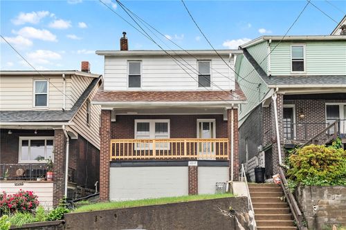 2217 Hawthorne Ave, Swissvale, PA, 15218-2113 | Card Image