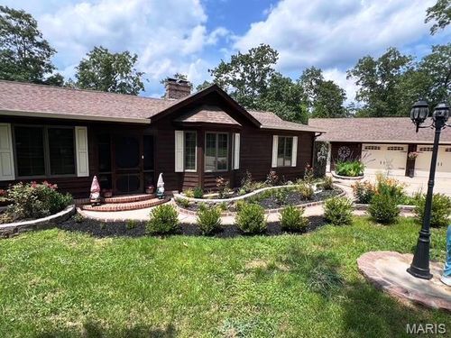696 Radcliff Ln, Poplar Bluff, MO, 63901-8454 | Card Image