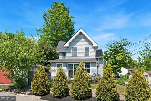101 Emerald St, MEDIA, PA, 19063-3922 | Card Image