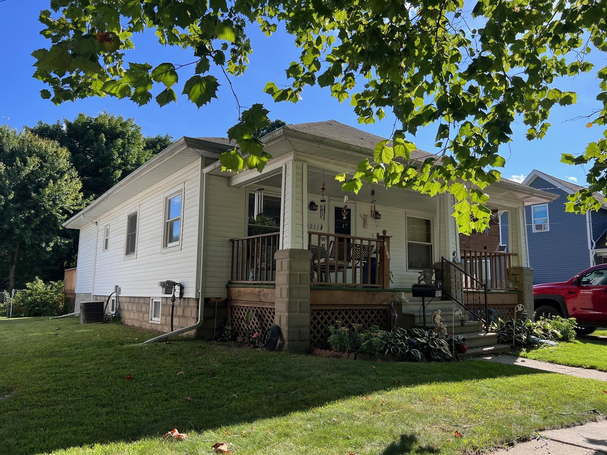 Ryan St, Owosso, MI 48867