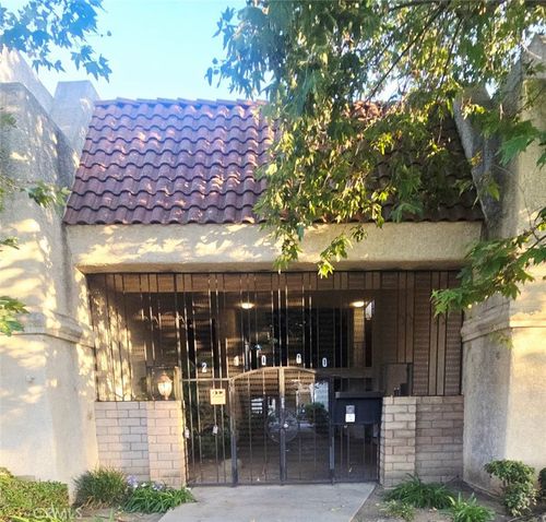 6-21000 Parthenia St, Canoga Park, CA, 91304-2011 | Card Image