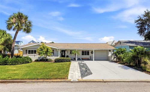 3800 Beach Dr Se, ST PETERSBURG, FL, 33705-4108 | Card Image