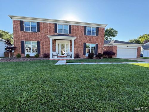 2117 Woodlet Park Dr, Chesterfield, MO, 63017-5034 | Card Image