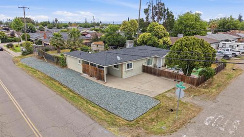 1885 15th St, Olivehurst, CA, 95961-4613 | Card Image