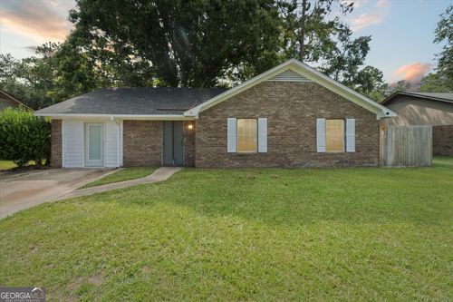 832 Ridgewood Way, Hinesville, GA, 31313-2990 | Card Image