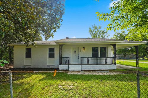 106 Fladger St, Marion, SC, 29571-4218 | Card Image