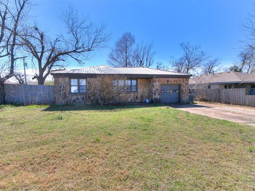 545 W Poplar St, Shawnee, OK, 74801-4849 | Card Image