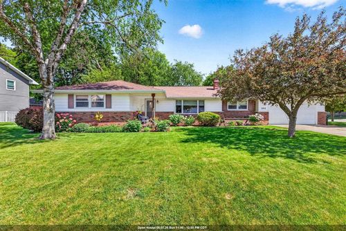 3320 Crestview Drive, APPLETON, WI, 54915 | Card Image