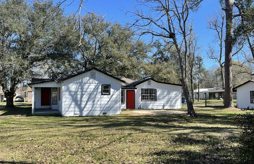 104 County Road 2401, Hull, TX, 77564-1409 | Card Image