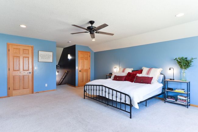 Suite includes two walk in closets | Image 15