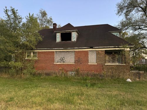 405 Bridge St, Gary, IN, 46404-1035 | Card Image
