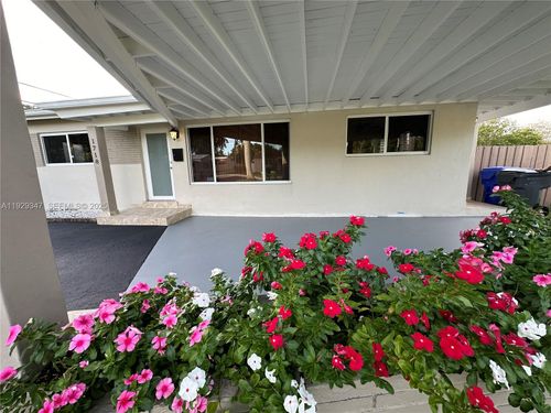 1718 N 27th Ave, HOLLYWOOD, FL, 33020-1921 | Card Image