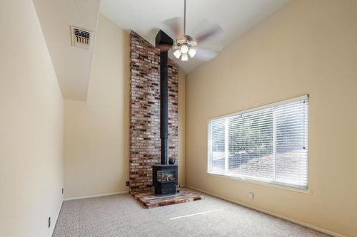 8296 Hautly Ln, Valley Springs, CA, 95252-8886 | Card Image