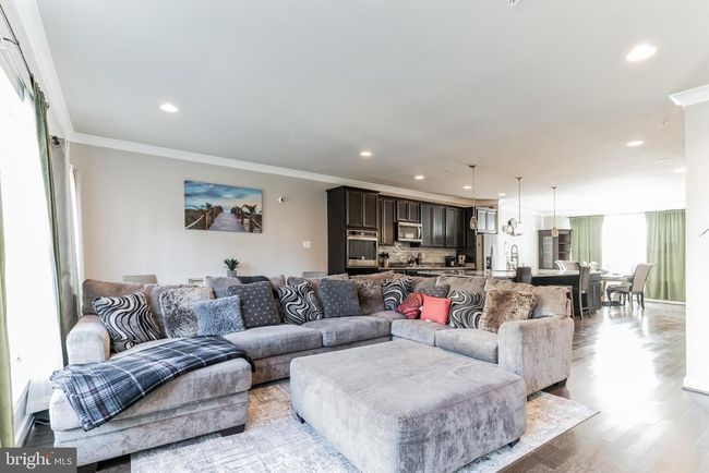 5325 Manor Park Dr, Townhouse with 4 bedrooms, 4 bathrooms and null parking in UPPER MARLBORO MD | Image 4