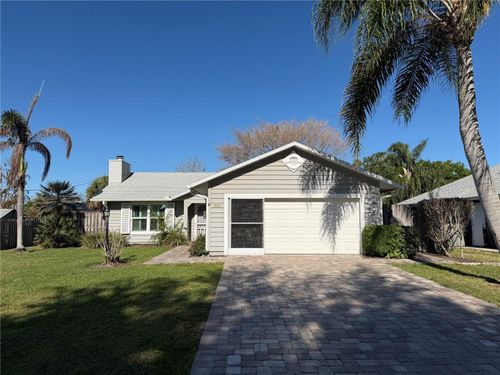 135 10th Ave, Vero Beach, FL, 32962-2817 | Card Image