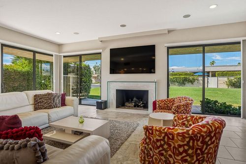 43 Cornell Dr, Rancho Mirage, CA, 92270-3645 | Card Image