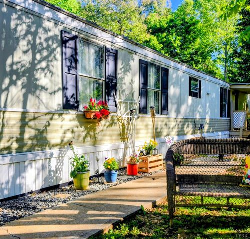 1291 Riverville Rd, GLADSTONE, VA, 24553-3147 | Card Image
