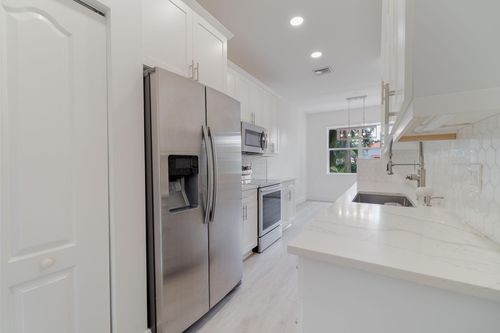205 River Bluff Ln, Royal Palm Beach, FL, 33411-4215 | Card Image