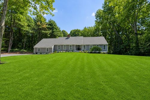 231 Post Rd, North Hampton, NH, 03862-2038 | Card Image