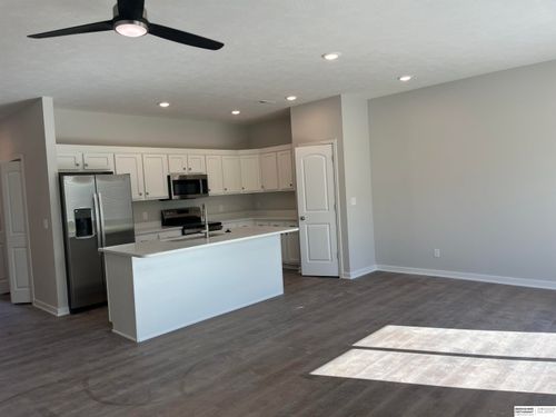 1701 Northland Dr, David City, NE, 68632-3001 | Card Image