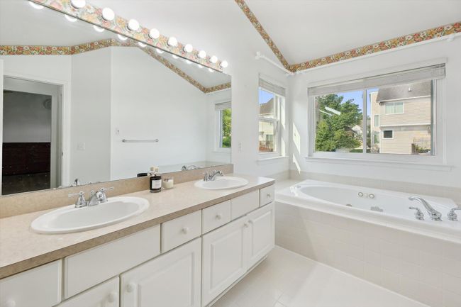 2853 Chaseway Dr, House other with 4 bedrooms, 4 bathrooms and null parking in Ann Arbor MI | Image 22