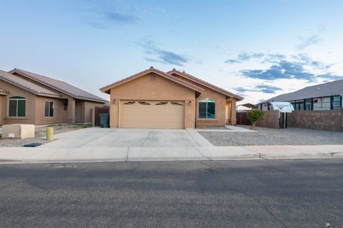 4191 W 25th Rd, Yuma, AZ, 85364-9862 | Card Image