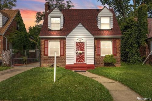 18707 Coyle St, Detroit, MI, 48235-2831 | Card Image