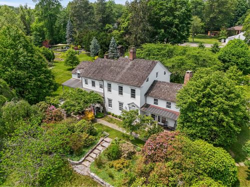 19 Skymeadow Dr, Stamford, CT, 06903-3417 | Card Image