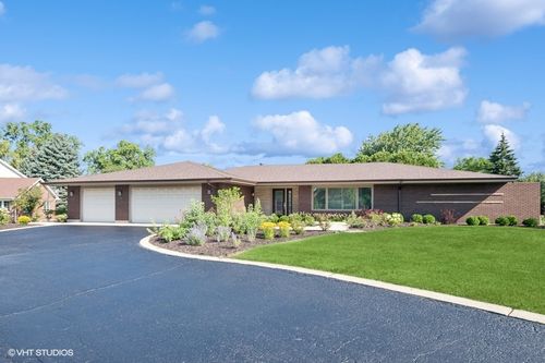 7600 Mcintosh Dr, Orland Park, IL, 60462-1818 | Card Image