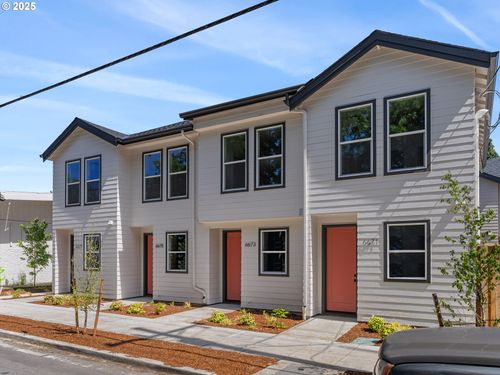 3-6673 N Fessenden St, Portland, OR, 97203-1811 | Card Image