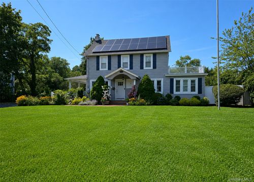 9 Ocean Ave, Amityville, NY, 11701-3610 | Card Image