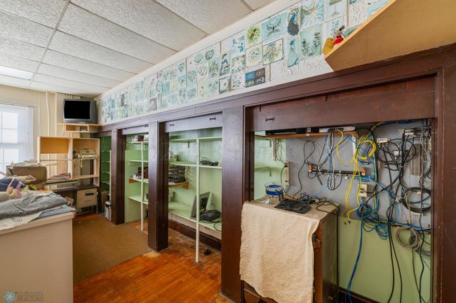 Classroom | Image 32