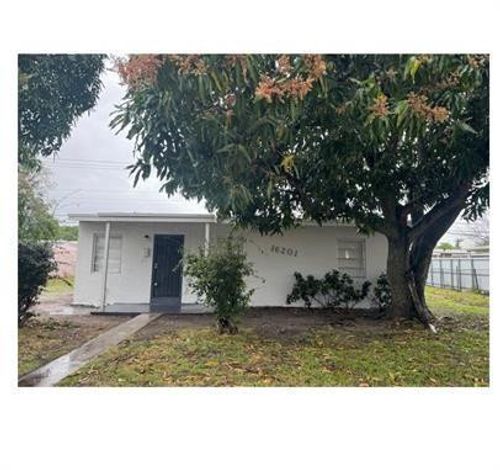 16201-16201 Nw 27th Ave, Opa-Locka, FL, 33054-6807 | Card Image