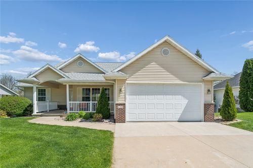 130 Orchard St Sw, Swisher, IA, 52338-9621 | Card Image