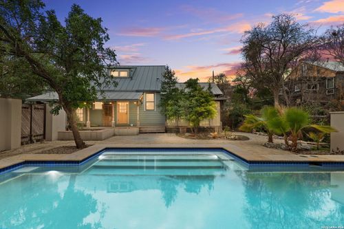 123 Armour Pl, San Antonio, TX, 78212-3102 | Card Image