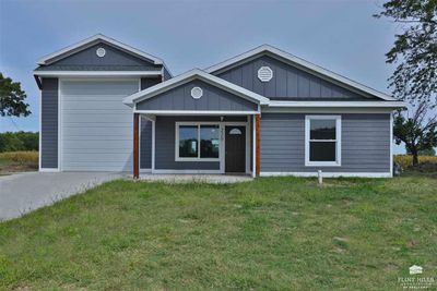 220 Green Acres Drive, House other with 3 bedrooms, 2 bathrooms and null parking in Milford KS | Image 2