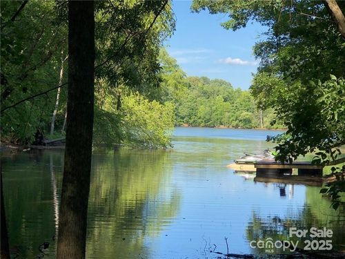 42-11717 Egrets Point Dr, Charlotte, NC, 28278-6908 | Card Image